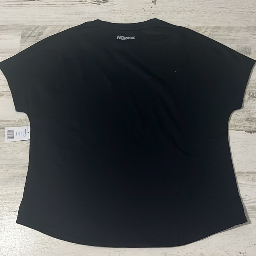 Hoka Lifestyle Tee Size M NWT - Picture 6 of 10
